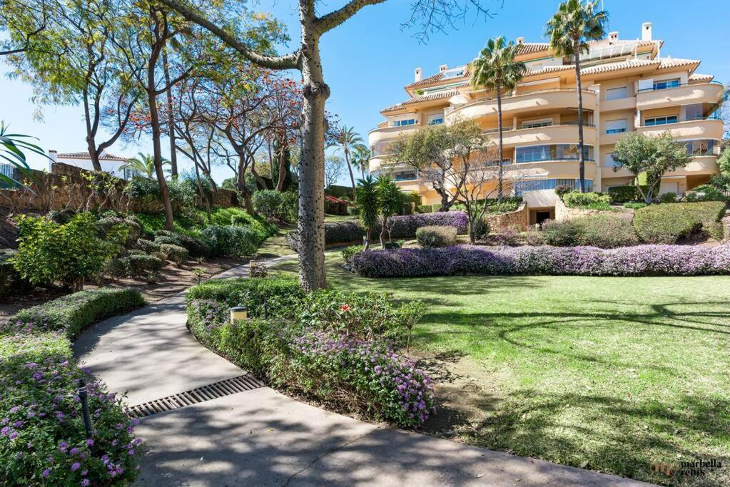 Lägenhet Elviria Hills 3 Bedroom 2 Bath Marbella
