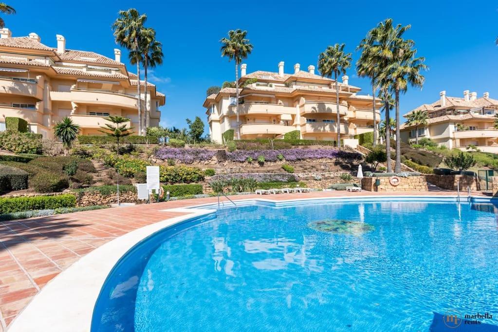 Elviria Hills 3 Bedroom 2 Bath *