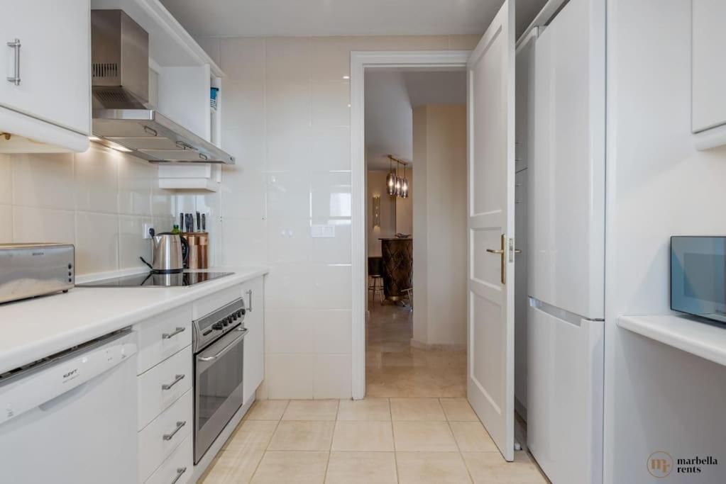 Elviria Hills 3 Bedroom 2 Bath Lägenhet Marbella